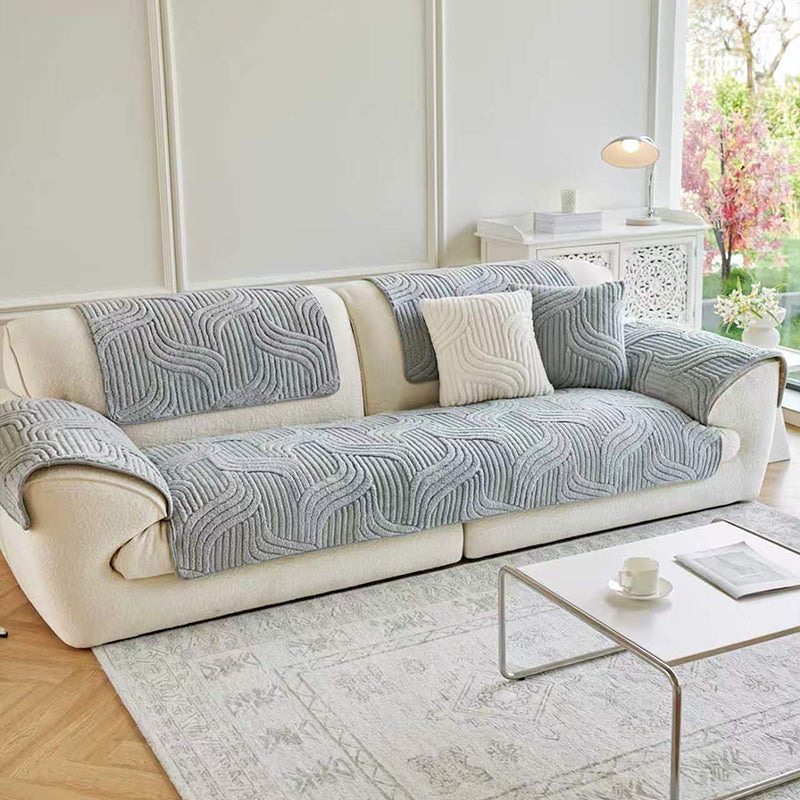 OHSIO Soft Plush Jacquard Fox-Tail Style Non-Slip Pet Sofa Cover
