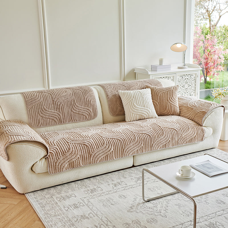 OHSIO Soft Plush Jacquard Fox-Tail Style Non-Slip Pet Sofa Cover